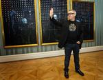 44-årige Damien Hirst har siden 1990'erne haft superstjernestatus på den internationale kunstscene. Nu daler hans agtelse. Han skulle være blevet ved det, han mestrer: konceptkunsten. Sådan lyder anmelderdommen. Foto: Joel Ryan/AP 