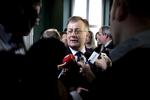 Socialdemokraterne vil have finansminister Claus Hjort Frederiksen (V) til at give sit bud på fremtiden for kommunerne, der oplever stram styring med økonomien. Arkivfoto. 