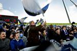 FCK's fans fejrede sejren over HB Køge, selv om træner Ståle Solbakken ikke var tilfreds med spillernes indsats. 