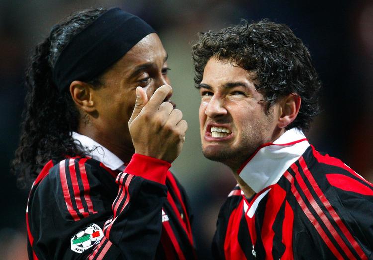 Pato (th) og Ronaldinho sørgede for Milans mål i sejren over Roma. 