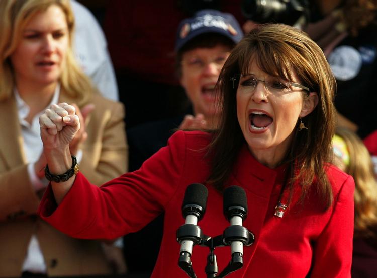 Guvernørerne Mitt Romney og Mike Huckabee har effektivt overhalet Sarah Palin som republikanernes foretrukne præsidentkandidat. Arkivfoto 