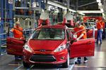 En Ford Fiesta ruller af samlebåndet på fabrikken i Köln. det er for tiden den mest solgte bil i Danmark. 