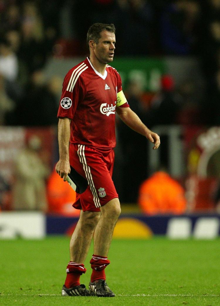 Jamie Carragher og Liverpool tabte i aftes på hjemmebane til Lyon. På søndag venter Manchester United. 