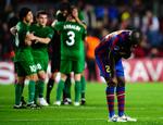 FC Barcelonas Yaya Toure er en knækket mand efter hans hold tabte til upåagtede Rubin Kazan fra Rusland. Toures træner tager dog nederlaget pænt. 
