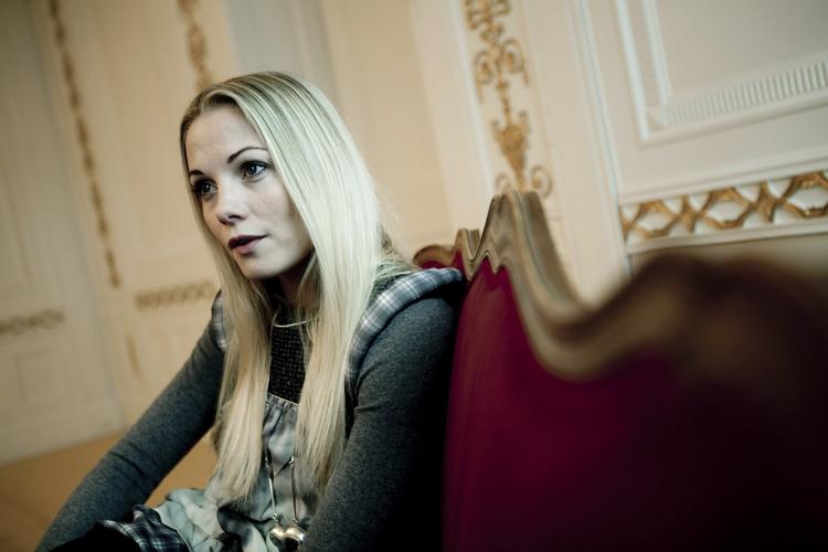 Selv om man er baronesse, kan man godt elske at lave helt almindelig hverdagsmad, fortælller Caroline Fleming af Valdemar Slot i forbindelse med at hun lancerer en ny kogebog. 