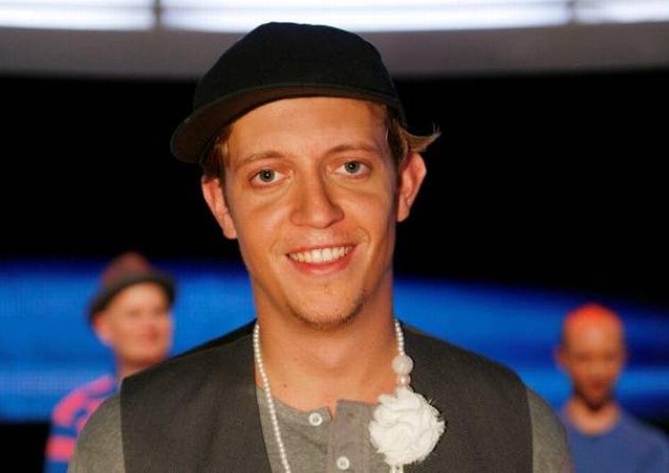 Martin Jakobsen alias Rainbow MC fik sig en date i programmet 'Dagens Mand'. 