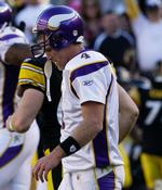 nedtur. Brett Favre og Minnesota tabte for første gang i denne sæson. 