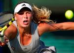 Caroline Wozniacki forstår ikke virakken over den kamp, hun måtte opgive at fuldføre i Luxembourg. Danskeren forsøger at blive sin skade kvit inden den prestigefyldte turnering i Dubai næste uge. Arkivfoto. 