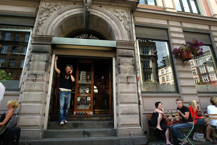 Bang og Jensen på Istedgade er et af byens mest populære 'people spotting'-steder. 