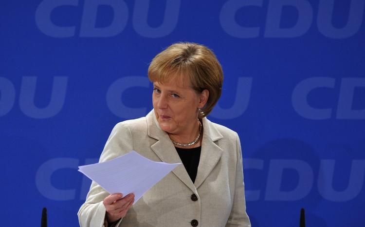 Leder. Angela Merkel brugte sin tale i dag på blandt andet at give en lille reprimande til den liberale koaltionspartner FDP, som satser meget på skattelettelser. 