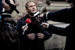 Midtpunkt. HA-rockeren Jørn Jønke Nielsen var omsværmet af medierne, da han mødte op i landsretten. 