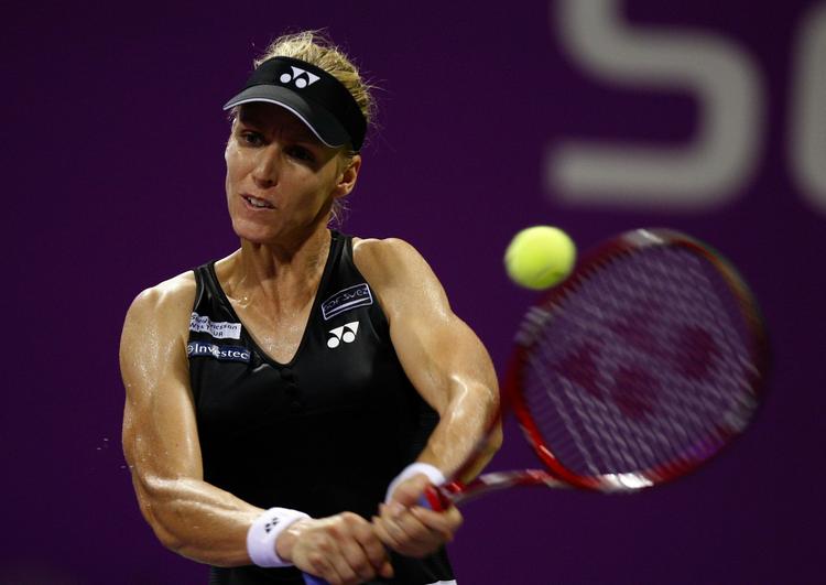 fight. Jelena Dementieva spillede sig voldsomt op og vandt til sidst kampen mod Venus Williams. 
