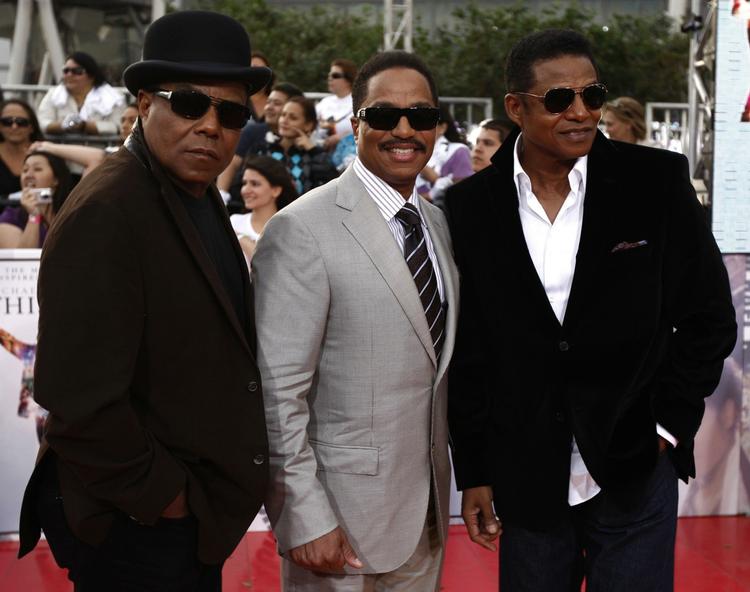 Gallapremiere i Los Angeles med de prominente gæster Randy Jackson, Marlon Jackson og Tito Jackson. 