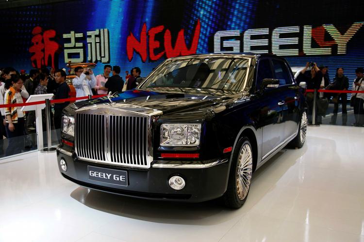 Kinesiske Geely viger ikke tilage for at kopiere Rolls-Royce med modelen GE. Geely siger selv, at der overhovedet ikke er tale om en kopi. 