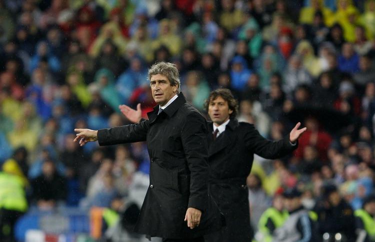Real Madrid og den nye træner Manuel Pellegrini kom for alvor i skudlinjen, da det hjemme blev til nederlag i Champions League mod AC Milan. Men det skulle blive værre. 