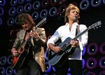 Guitarist Richie Sambora og forsanger Jon Bon Jovi fra bandet Bon Jovi. 