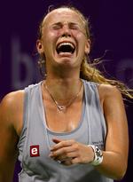 Smerterne spillede ind, da Wozniacki kæmpede sig til sin anden sejr i Doha. 