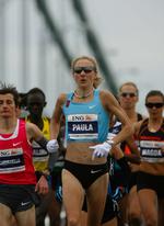 slået. Paula Radcliffe blev nummer fire i sit comeback i New York, hvor hun har vundet tre gange tidligere. 