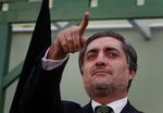 eks-kandidaten. Abdullah Abdullah ser fortsat sig selv som en skikkelse på den politiske scene i Afghanistan, selvom han trækker sig fra præsidentvalget. Arkivfoto 
