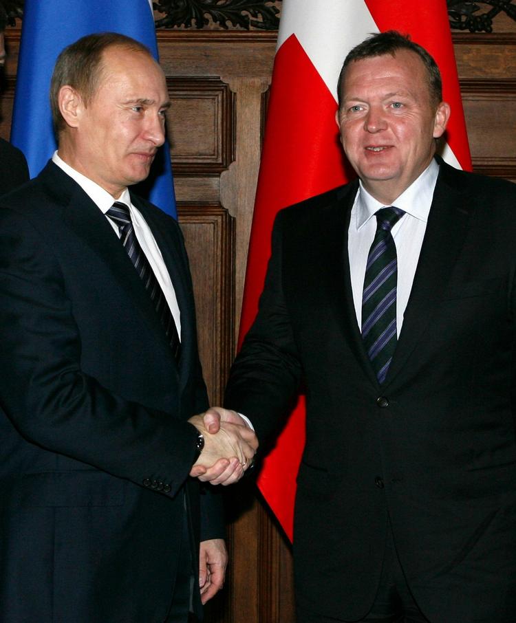 Møde. Premiereminister Vladimir Putin sammen med statsminister Lars Løkke Rasmussen i Moskva. 