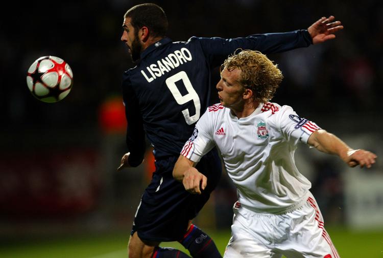FÆRDIGE. Dirk Kuyt (th.) og resten af Liverpool-holdet for efter det uafgjorte resultat mod Lyon svært ved at gå videre fra dette års Champions League. 