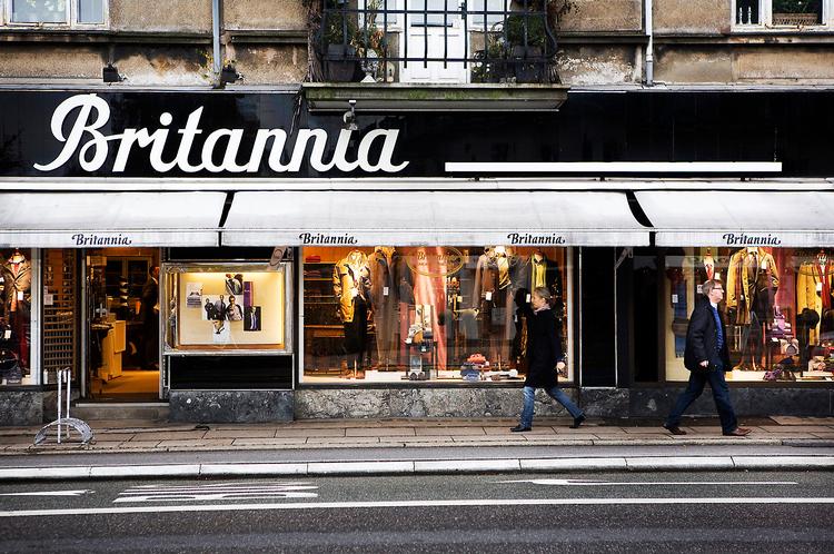Britannia er en af landets ældste butikker for herretøj.  I begyndelsen solgte man kun tøj fra England, deraf navnet. Foto: Astrid Dalum 