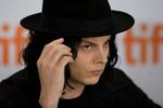 Jack White præsenterer sammen med instruktøren Emmett Malloy i aften dokumentarfilmen om The White Stripes. Her ses han fra Toronto Film Festival, hvor filmen havde verdenspremiere. 