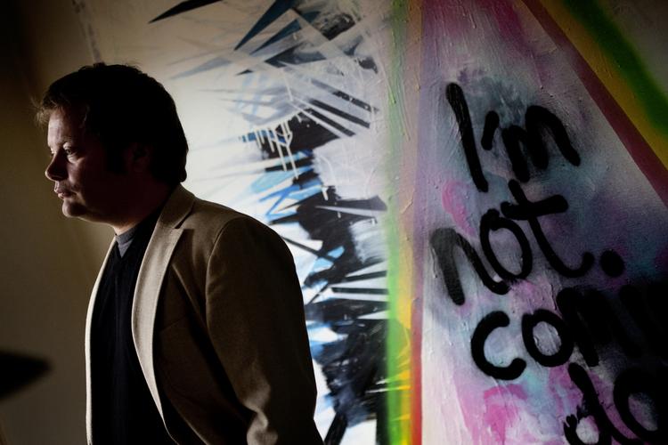 Gratis. Jan Sonnergaards nye roman kan blabndt andet hentes gratis på DR's hjemmeside 