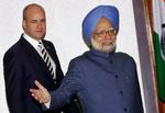 Klima. Den indiske premierminister Manmohan Singh skal ikke forvente at få klimarabatter af den svenske statsminister Fredrik Reinfeldt. I dag mødes parterne med EU-toppen i New Delhi. 