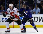 drømmestart. Den kun 20-årige dansker Lars Eller (th) scorede i sin debut i NHL. 