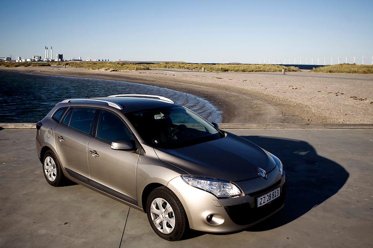 Familier vil værdsætte den rummelige bagageafdeling i Renault Megane Sport Tourer. 