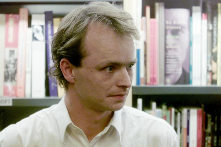 Nomineret. I juni 2010 kåres vinderen af den internationale Impac-pris, hvor Adolphsens bog er blandt de nominerede. 