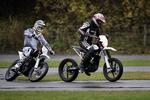 Elektrificering. To motorcykler drevet af strøm ved fremvisningen i dag. 