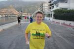 Ida Buus, kantineleder fra Lemvig, morgenjogger i badebyen Loutraki inden maraton i Athen. 