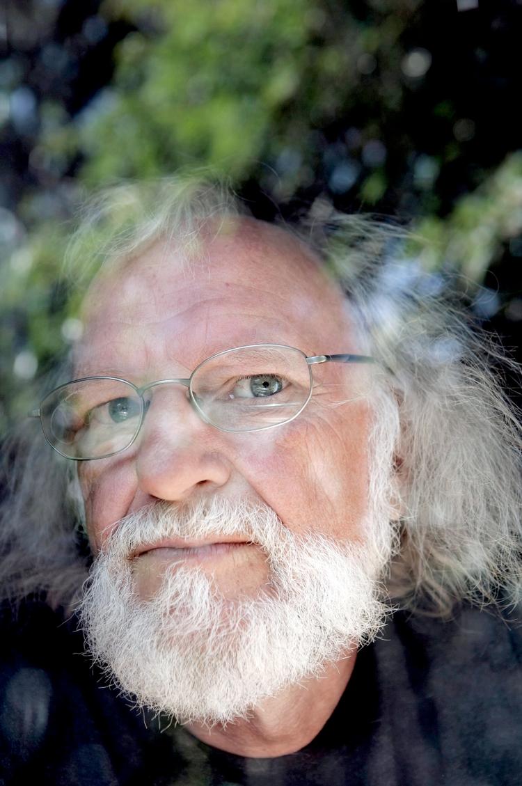 madsen. Svend Åge Madsen er aktuel med romanen 'Mange sære ting for'. Samtidig udgives et festskrift for forfatteren. Foto: Rasmus Baaner 