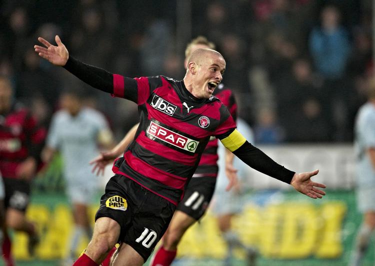 anfører. Med en scoring og oplægget til sejrsmålet spillede Mikelæ thygeen en vælsemntlig rolle i FC Midtkyulæland 2-1-sejr over Randers FC. 