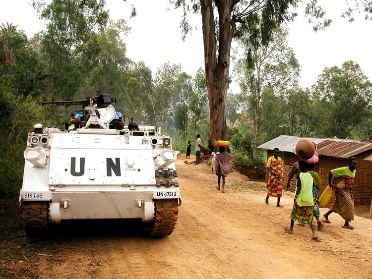 Skuffer. FN undlod at hindre massemord i Rwanda, i Srebrenica, i Congo, i Sudan. Foto. AP 