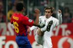 SYNDER. Landsholdspilleren Phillip Lahm skal betale sin klub Bayern München 25.000 euro, fordi han kritiserede deres indkøbspolitik. 