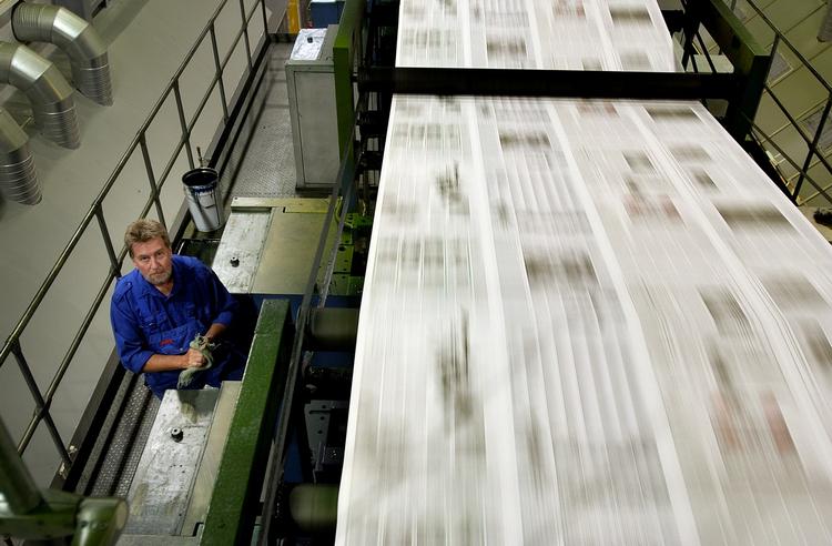 Bæredygtigt. Fra 1. december vil Politikens kolofon på side 2 være udstyret med FSC-mærket, som kendes fra for eksempel havemøbler, bøger og grillkul. (Arkivfoto) 