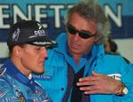 Udsalg. Michael Schumacher vandt sit første af syv verdensmesterskaber i 1994 med Flavio Briatore som teamchef hos Benetton. Nu kan hans VM-bil købes på ebay. 