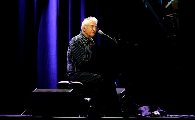 Paul Newman giver koncert på Det Kongelige Teater i maj 2010. Arkivfoto. 