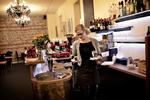 K's Café har desværre ikke bevaret noget af interiøret fra bodegaen og taxakontoret, som ejerne har overtaget lokalerne fra. Det ville have gjort cafeen mere original, mener IBYENS anmelder. Foto: Miriam Dalsgaard 