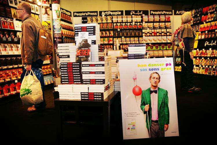 Opstilling på Bogforum med Martin Kongstads nu prisbelønnede novellesamling. 