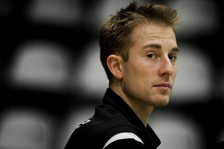 SUVERÆN. Peter Gade vandt let over indoneseren Simon Santoso og er nu i semifinalen i Super Series-turneringen i Hongkong. 
