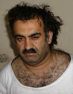 Den formodede hjerne bag terrorangrebene 11. september 2001, Khalid Sheikh Mohammed, bliver sammen med fire andre Guanatanamo-fanger overført til New York. 