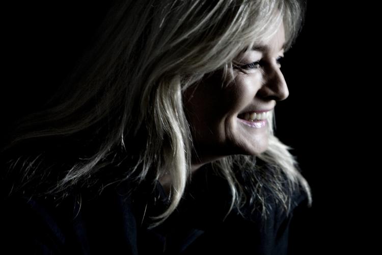 Agenda. Anne Linnets kontroversielle sang 'Agenda' har fået DR's musikchef op af stolen. En sms-afstemning søndag skal afgøre om sangen er passende til P4's musikflade. Arkivfoto. 