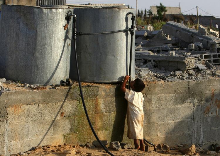 Tørlagt. Endnu engang er udsigten til fred imellem Israel og Palæstina tørlagt efter Mahmoud Abbas, præsidenten for det palæstinensiske selvstyre, går af. 