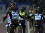 rekordkvinde. Tirunesh Dibaba (th) fik kun en andenplads i dette 5.000 meterløb i september i Grækenland, hvor landsmandinden Meseret Defar (th) vandt. Men i dag sejrede hun og satte rekord på 15 kilometer. Arkivfoto. 