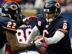 Intercepted. Fem gange pillede 49'ers bolden fra Jay Cutler i sæsonens første torsdagskamp. Arkivfoto. 