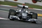 HOLDSKIFTE. Mercedes-Benz sælger ud af sine aktier i McLaren og køber i stedet Brawn-teamet. 